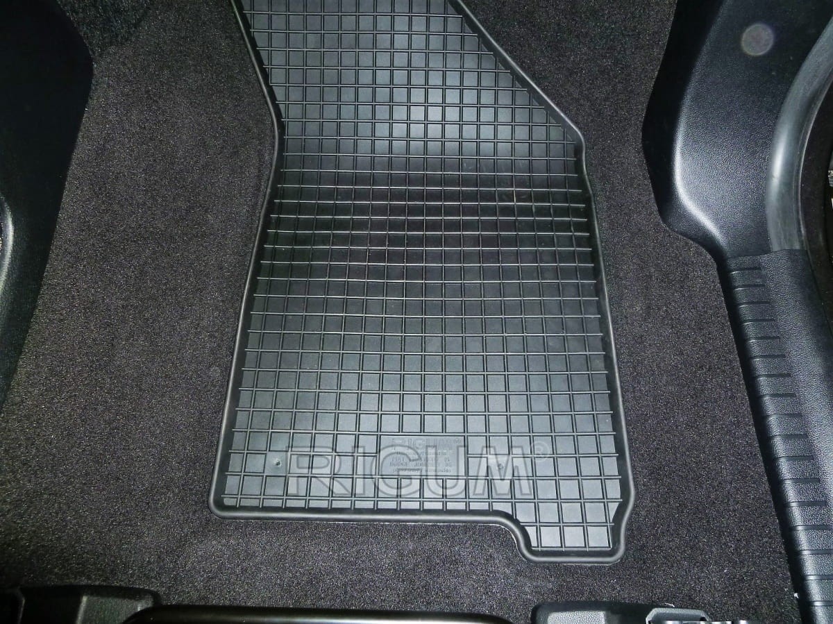 338882